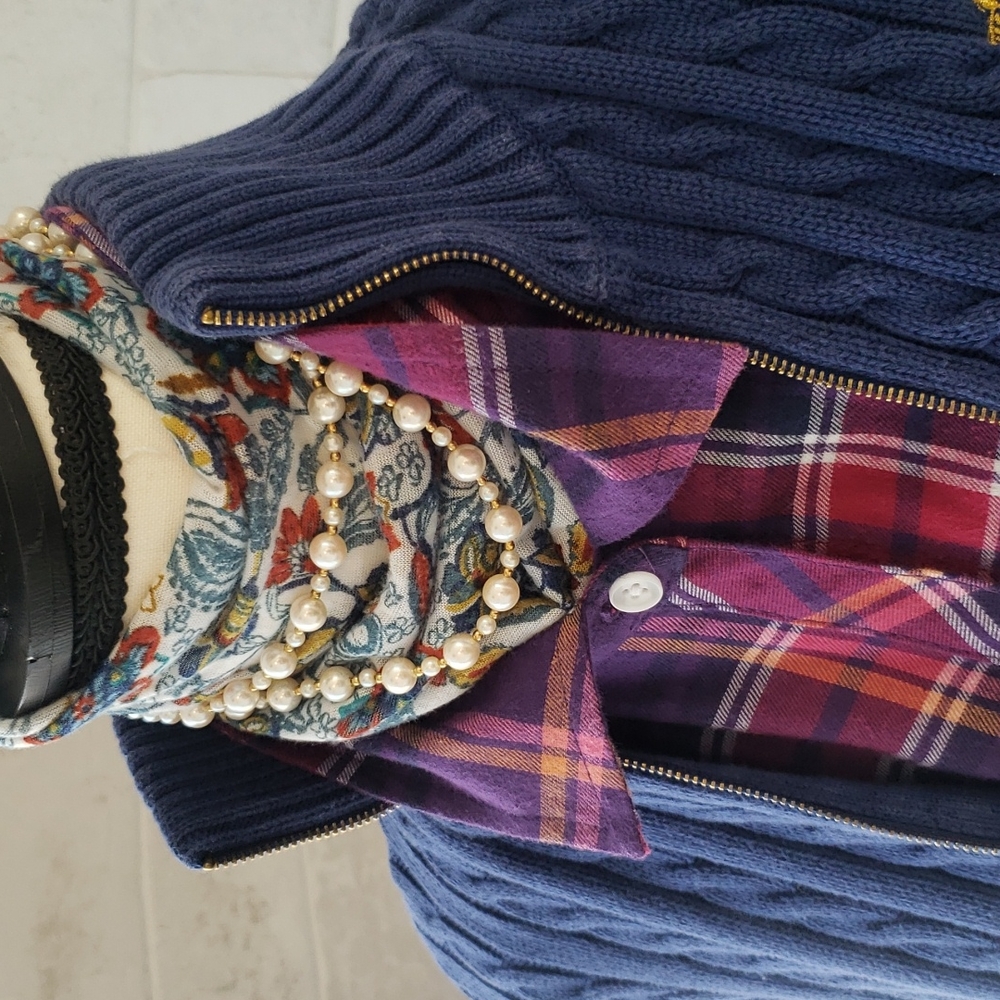 Red Plaid women's shirt. - Picture 3 of 7